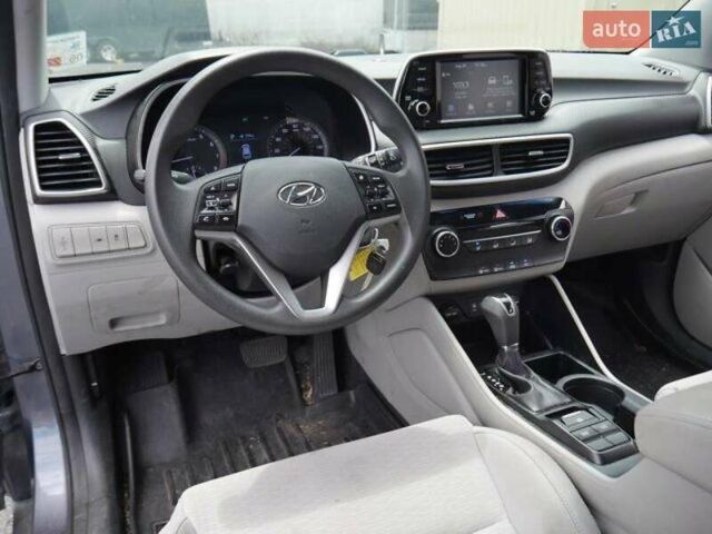 Сірий Хендай Туксон, об'ємом двигуна 2.4 л та пробігом 103 тис. км за 3100 $, фото 21 на Automoto.ua