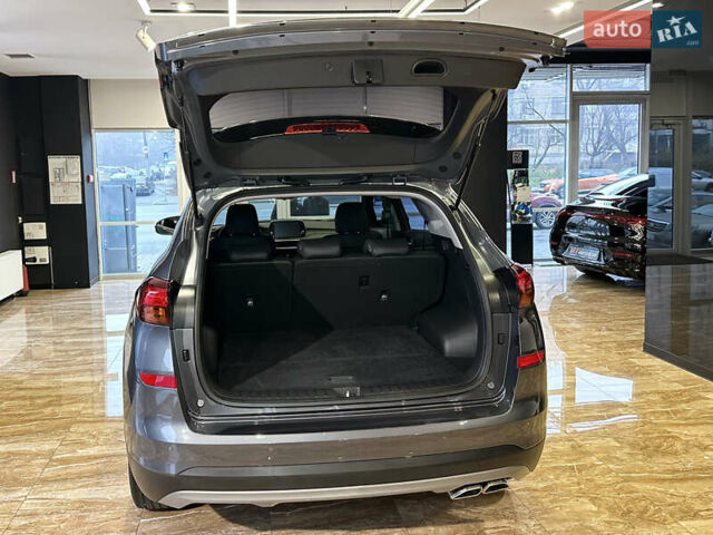 Серый Хендай Туксон, объемом двигателя 1.6 л и пробегом 147 тыс. км за 20500 $, фото 36 на Automoto.ua