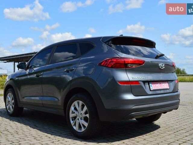 Серый Хендай Туксон, объемом двигателя 2 л и пробегом 168 тыс. км за 16500 $, фото 4 на Automoto.ua