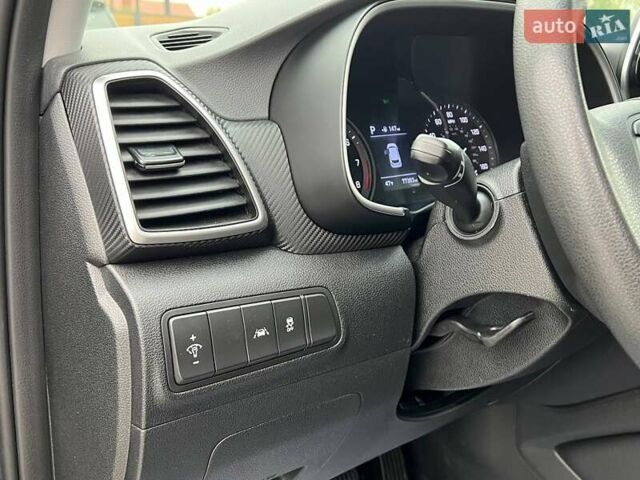 Сірий Хендай Туксон, об'ємом двигуна 2 л та пробігом 124 тис. км за 16480 $, фото 12 на Automoto.ua