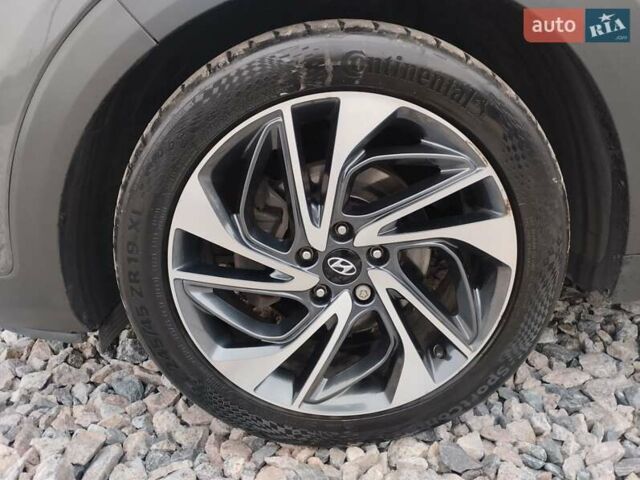 Сірий Хендай Туксон, об'ємом двигуна 2 л та пробігом 62 тис. км за 22800 $, фото 13 на Automoto.ua