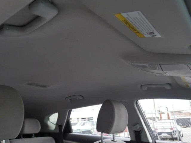 Серый Хендай Туксон, объемом двигателя 2 л и пробегом 149 тыс. км за 15000 $, фото 11 на Automoto.ua