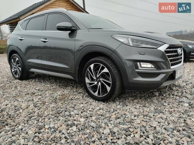 Сірий Хендай Туксон, об'ємом двигуна 2 л та пробігом 62 тис. км за 22800 $, фото 3 на Automoto.ua