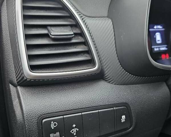 Сірий Хендай Туксон, об'ємом двигуна 2 л та пробігом 136 тис. км за 17300 $, фото 19 на Automoto.ua