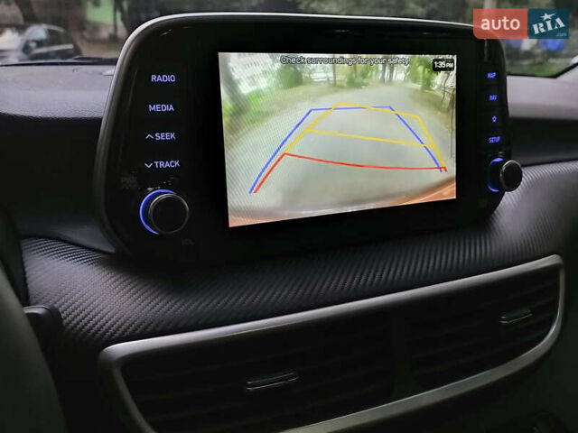 Серый Хендай Туксон, объемом двигателя 2 л и пробегом 97 тыс. км за 21888 $, фото 24 на Automoto.ua