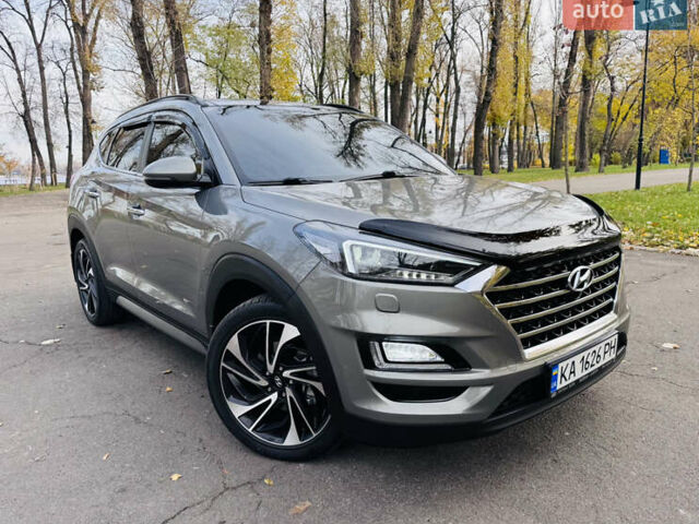 Серый Хендай Туксон, объемом двигателя 2 л и пробегом 130 тыс. км за 22700 $, фото 40 на Automoto.ua