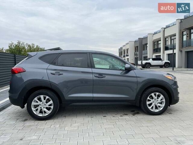 Сірий Хендай Туксон, об'ємом двигуна 2 л та пробігом 124 тис. км за 16480 $, фото 5 на Automoto.ua