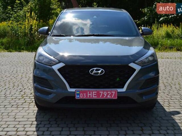 Серый Хендай Туксон, объемом двигателя 2 л и пробегом 168 тыс. км за 16500 $, фото 1 на Automoto.ua