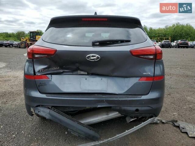Сірий Хендай Туксон, об'ємом двигуна 2.4 л та пробігом 56 тис. км за 2600 $, фото 5 на Automoto.ua