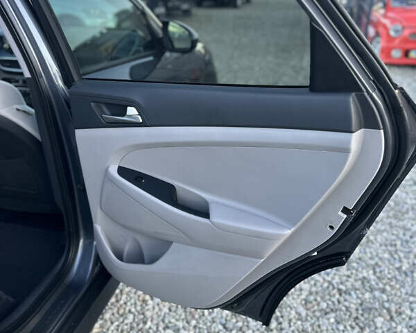 Хендай Туксон 2019 в Ивано-Франковске на Automoto.ua Серый Хендай Туксон, объемом двигателя 2 л и пробегом 86 тыс. км за 17500 $, фото 34 на Automoto.ua