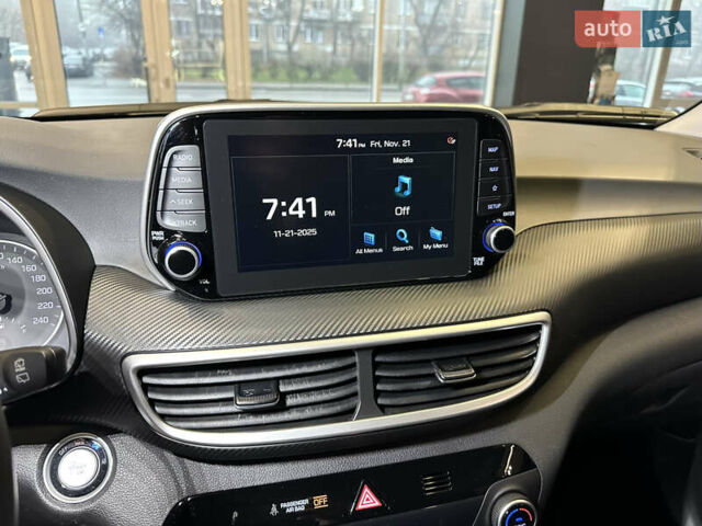 Серый Хендай Туксон, объемом двигателя 1.6 л и пробегом 147 тыс. км за 20500 $, фото 25 на Automoto.ua