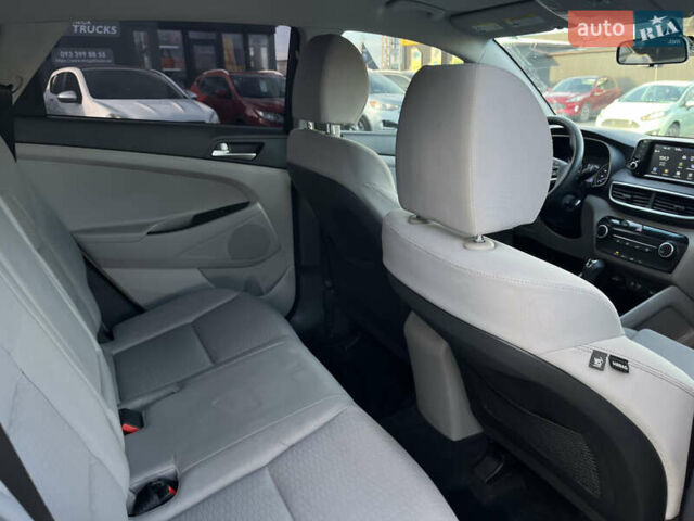 Сірий Хендай Туксон, об'ємом двигуна 0 л та пробігом 69 тис. км за 18350 $, фото 22 на Automoto.ua