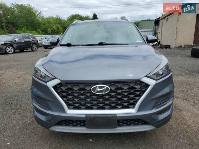 Сірий Хендай Туксон, об'ємом двигуна 2.4 л та пробігом 56 тис. км за 2600 $, фото 4 на Automoto.ua