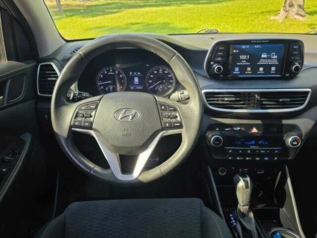 Серый Хендай Туксон, объемом двигателя 0 л и пробегом 65 тыс. км за 9500 $, фото 9 на Automoto.ua