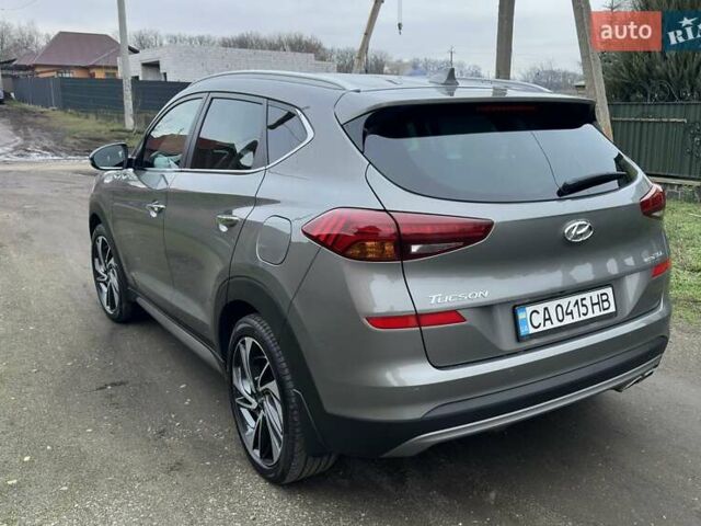 Сірий Хендай Туксон, об'ємом двигуна 2 л та пробігом 103 тис. км за 24700 $, фото 3 на Automoto.ua