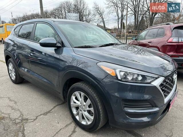 Серый Хендай Туксон, объемом двигателя 2 л и пробегом 120 тыс. км за 16500 $, фото 3 на Automoto.ua