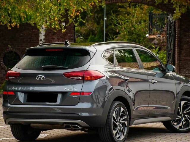 Серый Хендай Туксон, объемом двигателя 1.6 л и пробегом 100 тыс. км за 9900 $, фото 8 на Automoto.ua