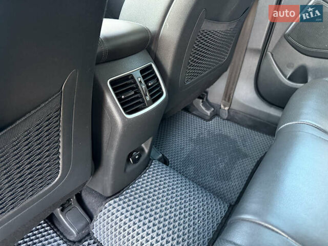 Серый Хендай Туксон, объемом двигателя 1.6 л и пробегом 214 тыс. км за 21000 $, фото 68 на Automoto.ua