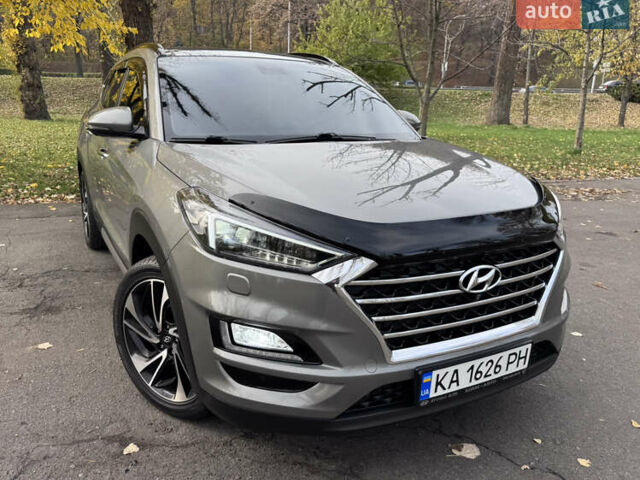 Серый Хендай Туксон, объемом двигателя 2 л и пробегом 130 тыс. км за 22700 $, фото 19 на Automoto.ua