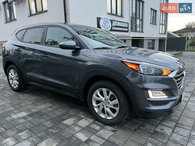 Серый Хендай Туксон, объемом двигателя 2 л и пробегом 204 тыс. км за 17600 $, фото 8 на Automoto.ua