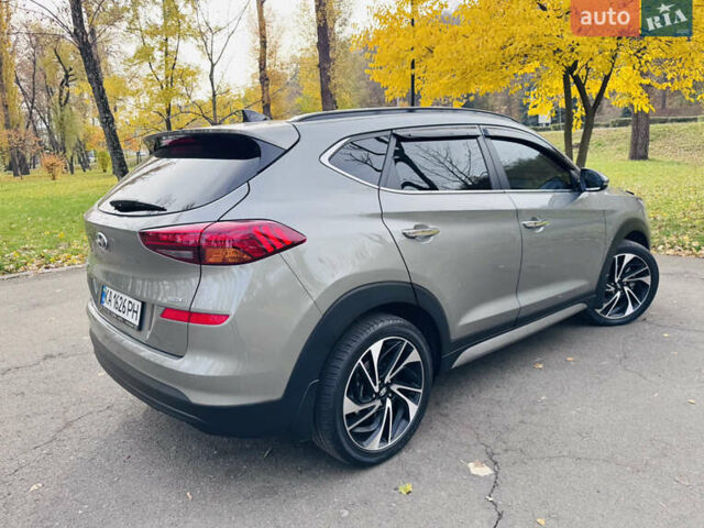 Серый Хендай Туксон, объемом двигателя 2 л и пробегом 130 тыс. км за 22700 $, фото 42 на Automoto.ua
