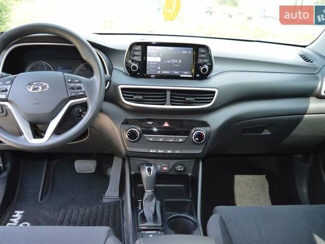 Серый Хендай Туксон, объемом двигателя 2 л и пробегом 168 тыс. км за 16500 $, фото 13 на Automoto.ua