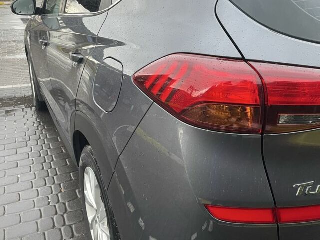 Хендай Туксон 2019 в Коростене на Automoto.ua Серый Хендай Туксон, объемом двигателя 2 л и пробегом 140 тыс. км за 19700 $, фото 2 на Automoto.ua