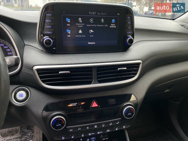 Серый Хендай Туксон, объемом двигателя 2 л и пробегом 73 тыс. км за 22400 $, фото 23 на Automoto.ua