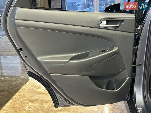 Серый Хендай Туксон, объемом двигателя 1.6 л и пробегом 147 тыс. км за 20500 $, фото 30 на Automoto.ua