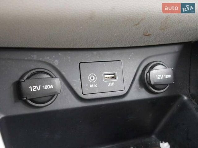 Сірий Хендай Туксон, об'ємом двигуна 2.4 л та пробігом 103 тис. км за 3100 $, фото 26 на Automoto.ua