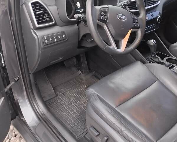 Сірий Хендай Туксон, об'ємом двигуна 2 л та пробігом 62 тис. км за 22800 $, фото 22 на Automoto.ua