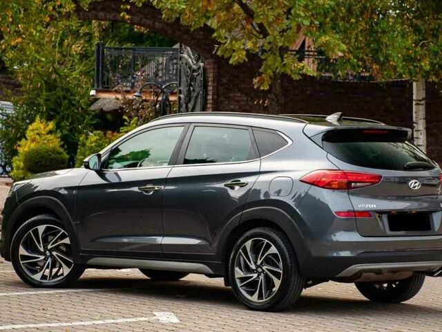 Серый Хендай Туксон, объемом двигателя 1.6 л и пробегом 100 тыс. км за 9900 $, фото 13 на Automoto.ua