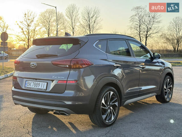 Серый Хендай Туксон, объемом двигателя 1.6 л и пробегом 214 тыс. км за 21000 $, фото 12 на Automoto.ua