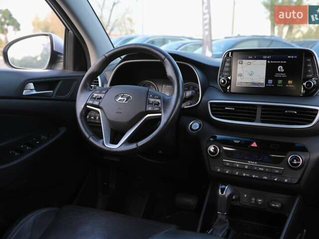 Сірий Хендай Туксон, об'ємом двигуна 2.36 л та пробігом 118 тис. км за 19000 $, фото 11 на Automoto.ua