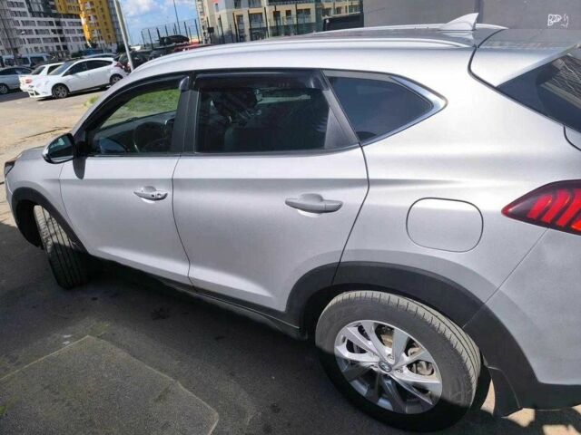 Сірий Хендай Туксон, об'ємом двигуна 2.4 л та пробігом 71 тис. км за 14000 $, фото 5 на Automoto.ua