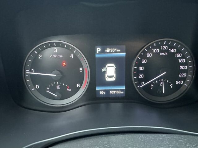 Сірий Хендай Туксон, об'ємом двигуна 2 л та пробігом 103 тис. км за 24700 $, фото 5 на Automoto.ua