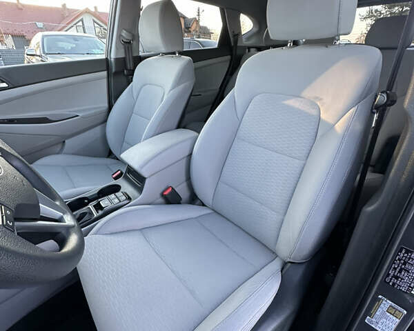 Хендай Туксон 2019 в Ивано-Франковске на Automoto.ua Серый Хендай Туксон, объемом двигателя 2 л и пробегом 86 тыс. км за 17500 $, фото 18 на Automoto.ua