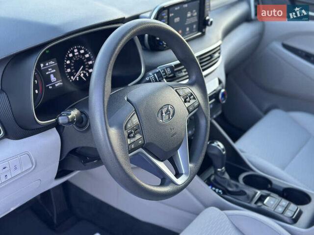 Хендай Туксон 2019 в Ивано-Франковске на Automoto.ua Серый Хендай Туксон, объемом двигателя 2 л и пробегом 86 тыс. км за 17500 $, фото 20 на Automoto.ua