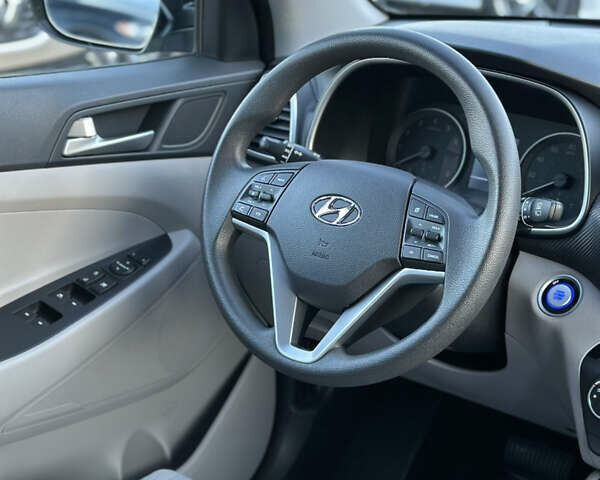 Хендай Туксон 2019 в Ивано-Франковске на Automoto.ua Серый Хендай Туксон, объемом двигателя 2 л и пробегом 86 тыс. км за 17500 $, фото 37 на Automoto.ua
