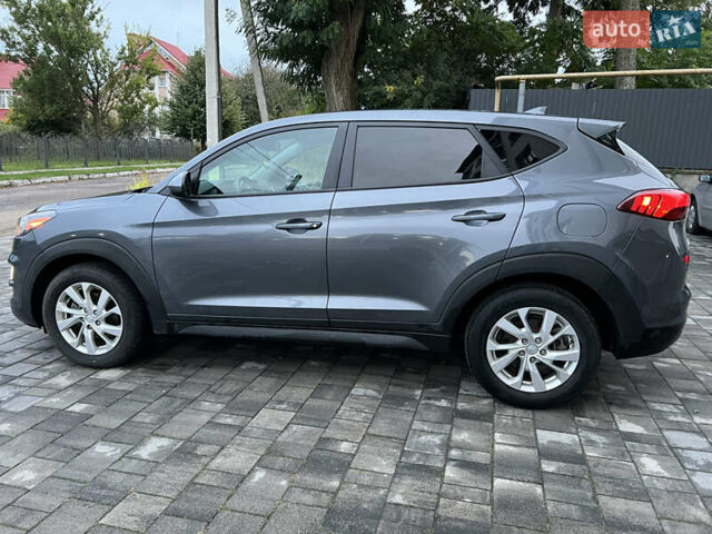 Серый Хендай Туксон, объемом двигателя 2 л и пробегом 204 тыс. км за 17600 $, фото 4 на Automoto.ua
