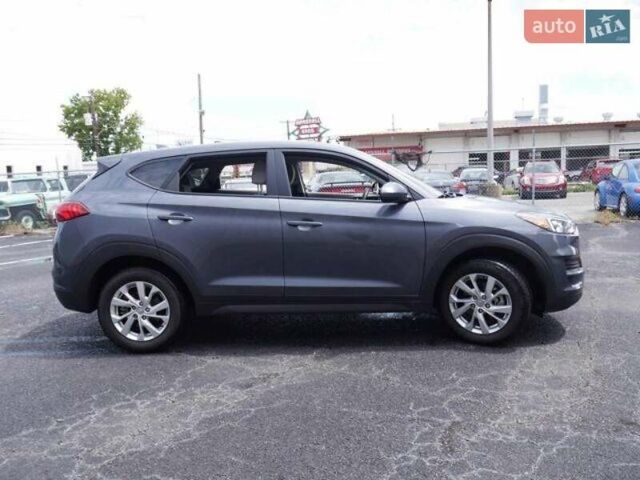 Сірий Хендай Туксон, об'ємом двигуна 2.4 л та пробігом 103 тис. км за 3100 $, фото 3 на Automoto.ua