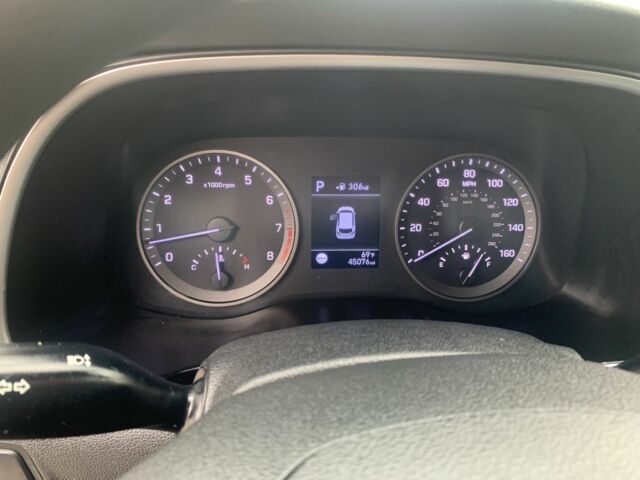 Хендай Туксон 2019 в Черновцах на Automoto.ua Серый Хендай Туксон, объемом двигателя 2 л и пробегом 45 тыс. км за 18900 $, фото 15 на Automoto.ua