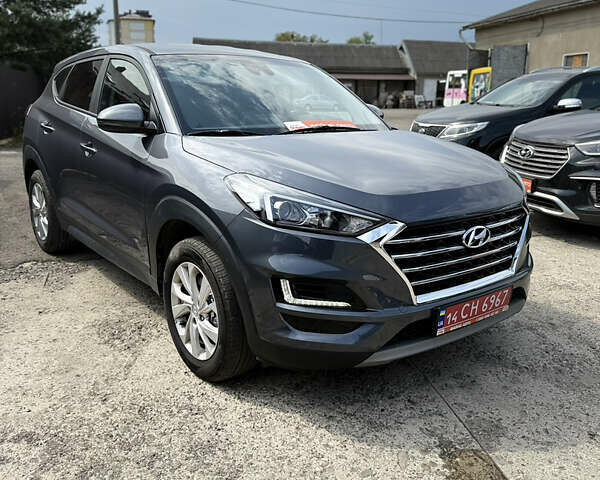 Серый Хендай Туксон, объемом двигателя 1.6 л и пробегом 124 тыс. км за 23499 $, фото 15 на Automoto.ua