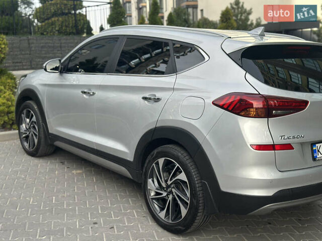 Сірий Хендай Туксон, об'ємом двигуна 2 л та пробігом 176 тис. км за 22999 $, фото 17 на Automoto.ua