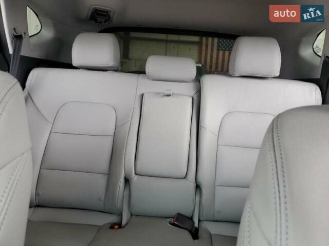 Серый Хендай Туксон, объемом двигателя 2 л и пробегом 104 тыс. км за 5600 $, фото 9 на Automoto.ua