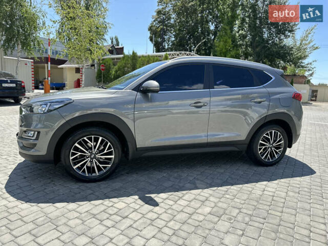 Сірий Хендай Туксон, об'ємом двигуна 2 л та пробігом 25 тис. км за 24000 $, фото 14 на Automoto.ua