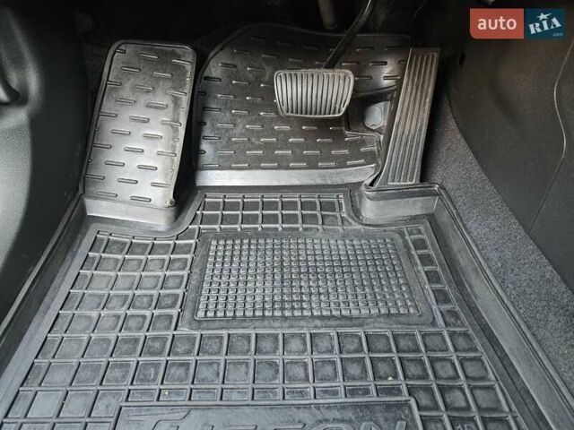 Серый Хендай Туксон, объемом двигателя 2 л и пробегом 21 тыс. км за 22500 $, фото 50 на Automoto.ua