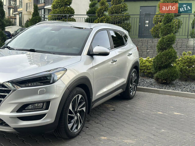 Сірий Хендай Туксон, об'ємом двигуна 2 л та пробігом 176 тис. км за 22999 $, фото 12 на Automoto.ua