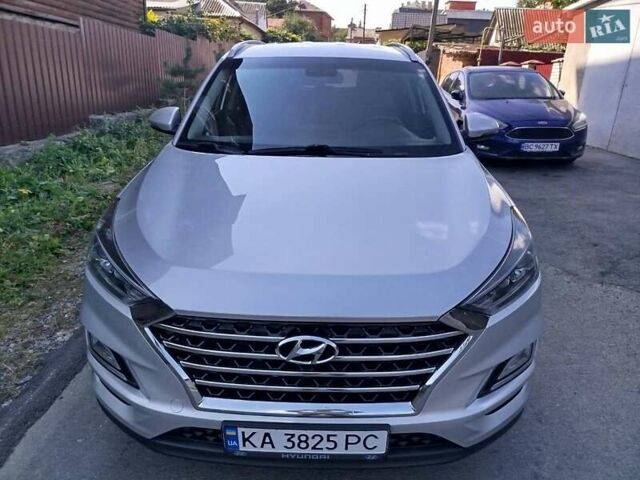 Серый Хендай Туксон, объемом двигателя 2 л и пробегом 167 тыс. км за 22700 $, фото 7 на Automoto.ua