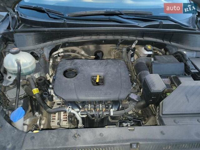 Серый Хендай Туксон, объемом двигателя 2 л и пробегом 92 тыс. км за 23500 $, фото 15 на Automoto.ua